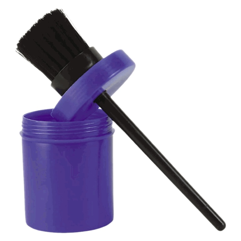 USG Hoof Brush with Dirt Protection